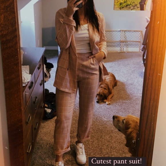 ❗️SOLD❗️Blazer + Trouser Set - Picture 2 of 10